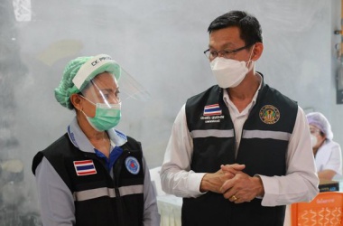 ลงพื้นที่ตรวจเยี่ยมการให้บริการฉีดวัคซีน ณ ห้างสหไทย