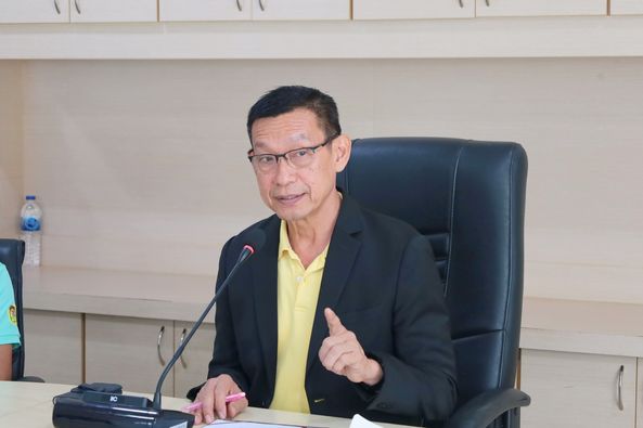 นายกแป๊ะ เปิดศูนย์แจ้งเตือนภัยสุขภาพในชุมชน ศสม. อบจ. สุราษฎ ... รูปภาพ 1