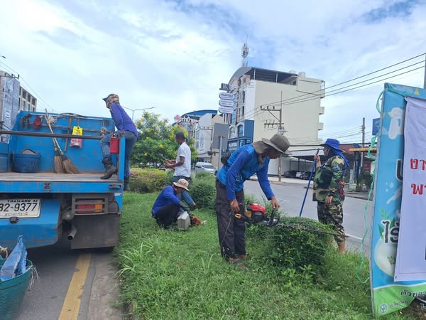 เทศบาลนครสุราษฎร์ธานี โดยสำนักช่าง ดำเนินงานด้านต่างๆ เพื่อค ... รูปภาพ 1