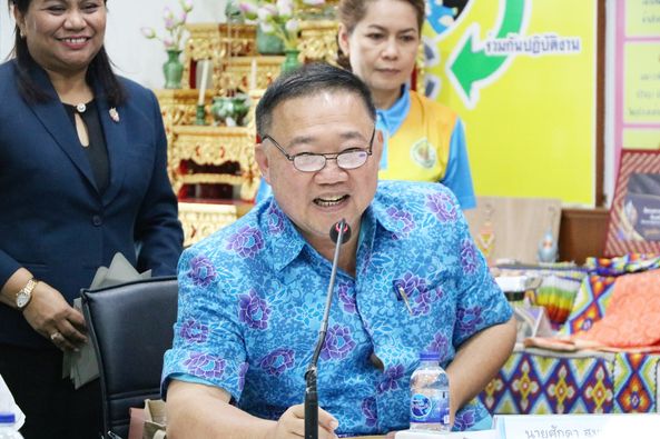 ประชุมคณะกรรมการสถานศึกษาขั้นพื้นฐานของโรงเรียนเทศบาล ๕ รูปภาพ 1