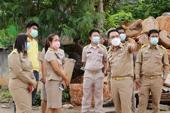 ลงพื้นที่คานขยะ ถ.โฉลกรัฐ Image 1