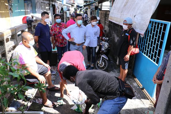 ลงพื้นที่ดูดล้างท่อระบายน้ำ ตลาดล่าง ซ.๕ Image 1