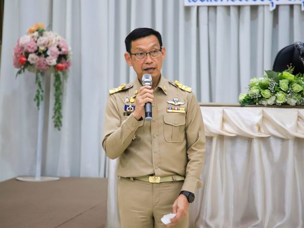 นายกแป๊ะ ให้การต้อนรับคณะศึกษาดูงานจากเทศบาลเมืองปาดังเบซาร์ ... รูปภาพ 1