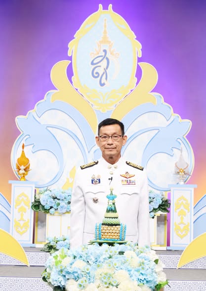 นายกเทศมนตรีนครสุราษฎร์ธานี นำคณะผู้บริหาร สมาชิกสภาเทศบาล ร ... Image 1