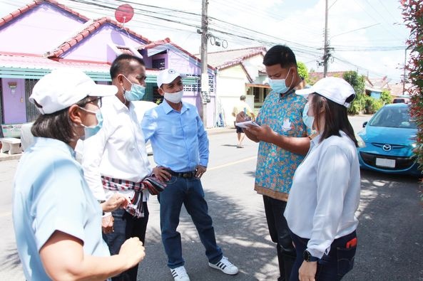 สมาชิกสภาเทศบาล ลงพื้นที่ติดตามการดำเนินงานของเจ้าหน้าที่สำน ... Image 1