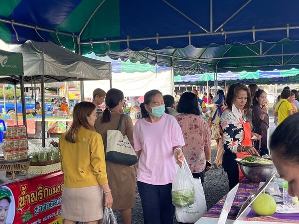 ขอเชิญชวนมาช้อปสินค้า “ตลาดนัดเทศบาลนครสุราษฎร์ธานี ครั้งที่ ... รูปภาพ 1