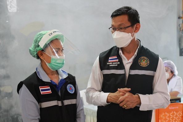 ลงพื้นที่ตรวจเยี่ยมการให้บริการฉีดวัคซีน ณ ห้างสหไทย รูปภาพ 1