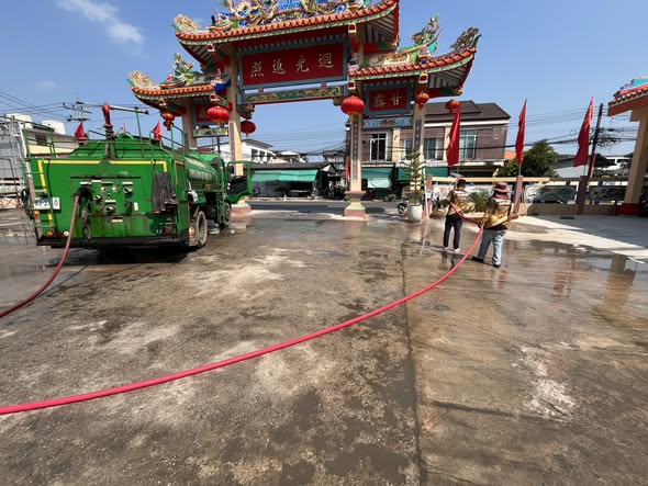 เทศบาลนครสุราษฎร์ธานี โดยสำนักช่าง ดำเนินงานด้านต่าง ๆ เพื่อ ... Image 1