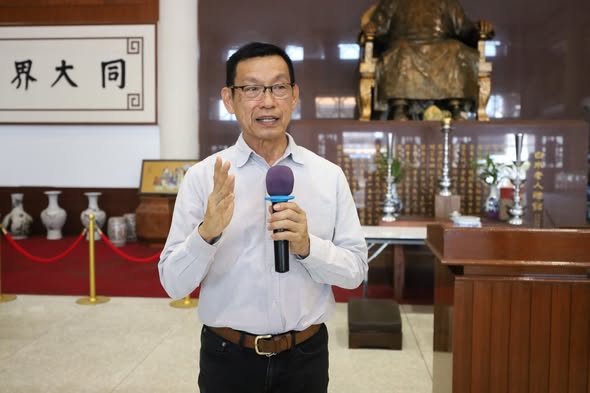 นายกแป๊ะ ลงพื้นที่พบปะสมาชิกชมรมผู้สูงอายุเทศบาลนครสุราษฎร์ธ ... รูปภาพ 1