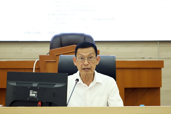 การประชุมการเตรียมความพร้อมในการเข้าร่วมงานประเพณีแห่เทียนพร ... รูปภาพ 1