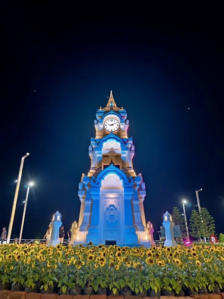 “งานสวนเรืองแสง” ต้อนรับเทศกาลความสุขส่งท้ายปี รูปภาพ 1