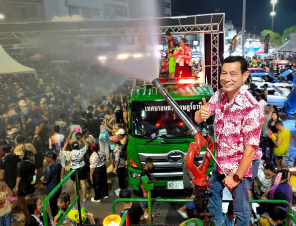 สงกรานต์สุราษฎร์ฯ วันที่ 3 ไม่มีแผ่ว Image 1