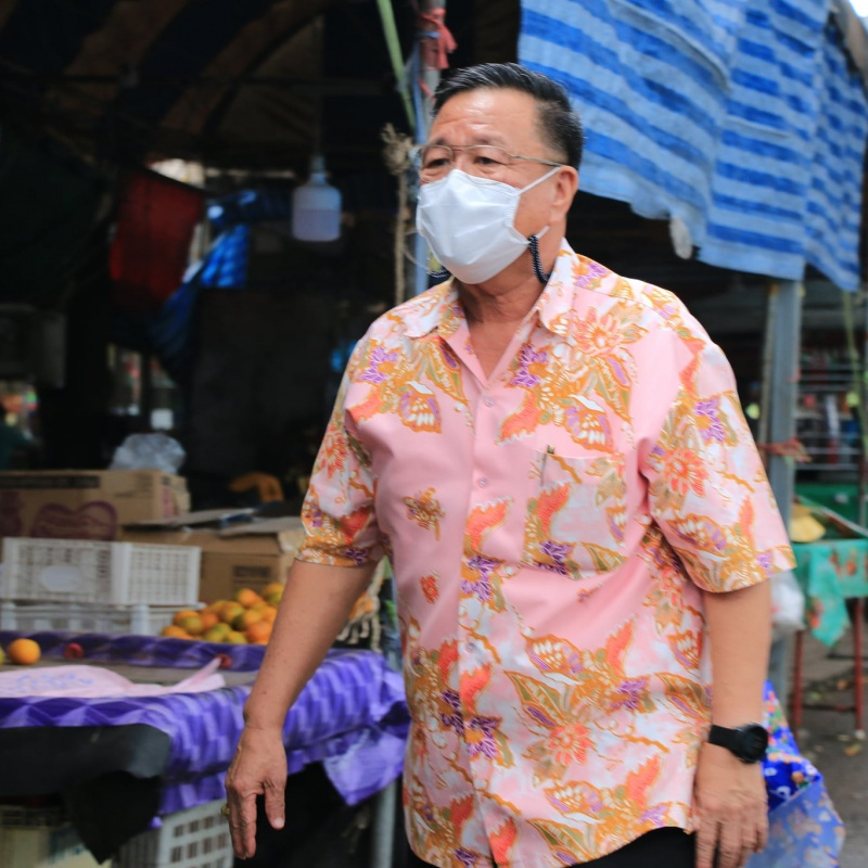 ทำความสะอาดฉีดล้าง และฉีดสารเคมีฆ่าเชื้อในบริเวณตลาดโพหวาย รูปภาพ 1