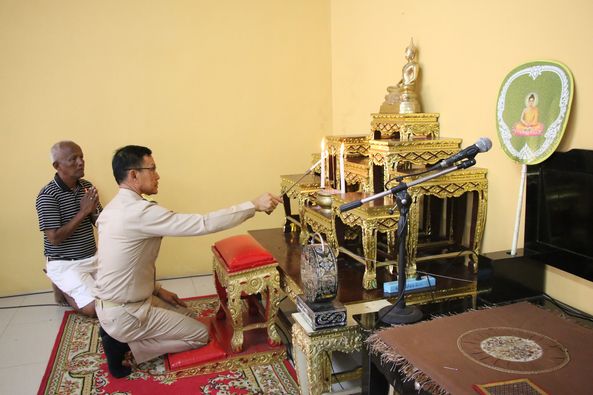 รดน้ำศพคุณพ่อกำพล นิลเขต Image 1