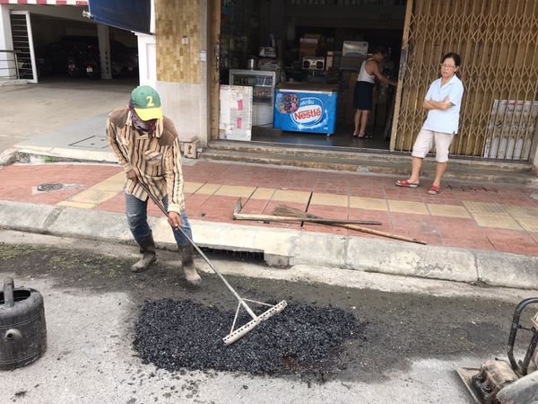 เทศบาลนครสุราษฎร์ธานี โดยสำนักช่าง ดำเนินงานด้านต่างๆ เพื่อค ... รูปภาพ 1