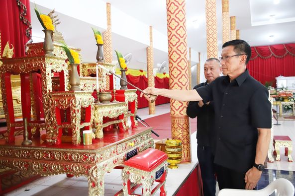 พิธีฌาปนกิจศพคุณพ่อวารี รัตนา รูปภาพ 1