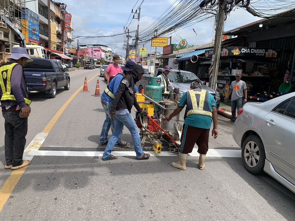เทศบาลนครสุราษฎร์ธานี โดยสำนักช่าง ดำเนินงานด้านต่างๆ เพื่อค ... รูปภาพ 1