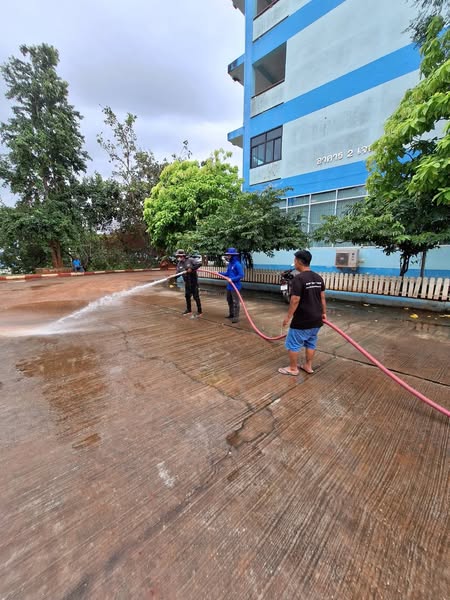 เทศบาลนครสุราษฎร์ธานี โดยสำนักช่าง ดำเนินงานด้านต่างๆ เพื่อค ... รูปภาพ 1