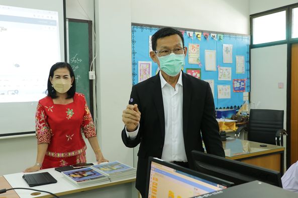 ประสพ นายกเทศมนตรีนครสุราษฎร์ธานีลงพื้นที่ให้กำลังใจมอบประกา ... Image 1