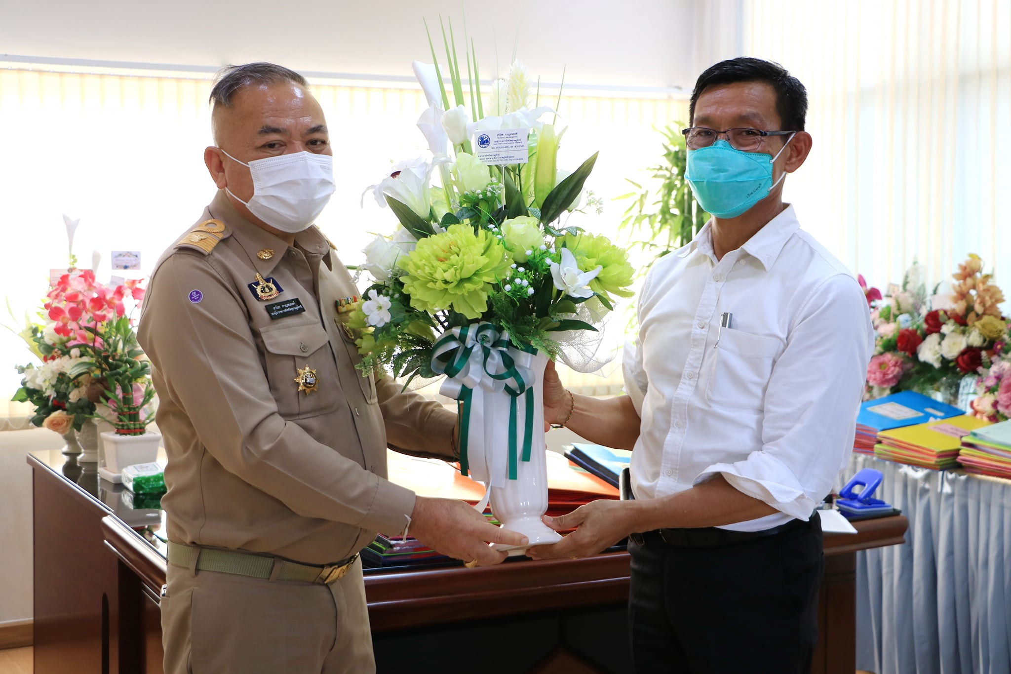 รองผู้ว่าฯ สาโรช เข้าพบ แสดงความยินดีกับนายกฯ Image 1