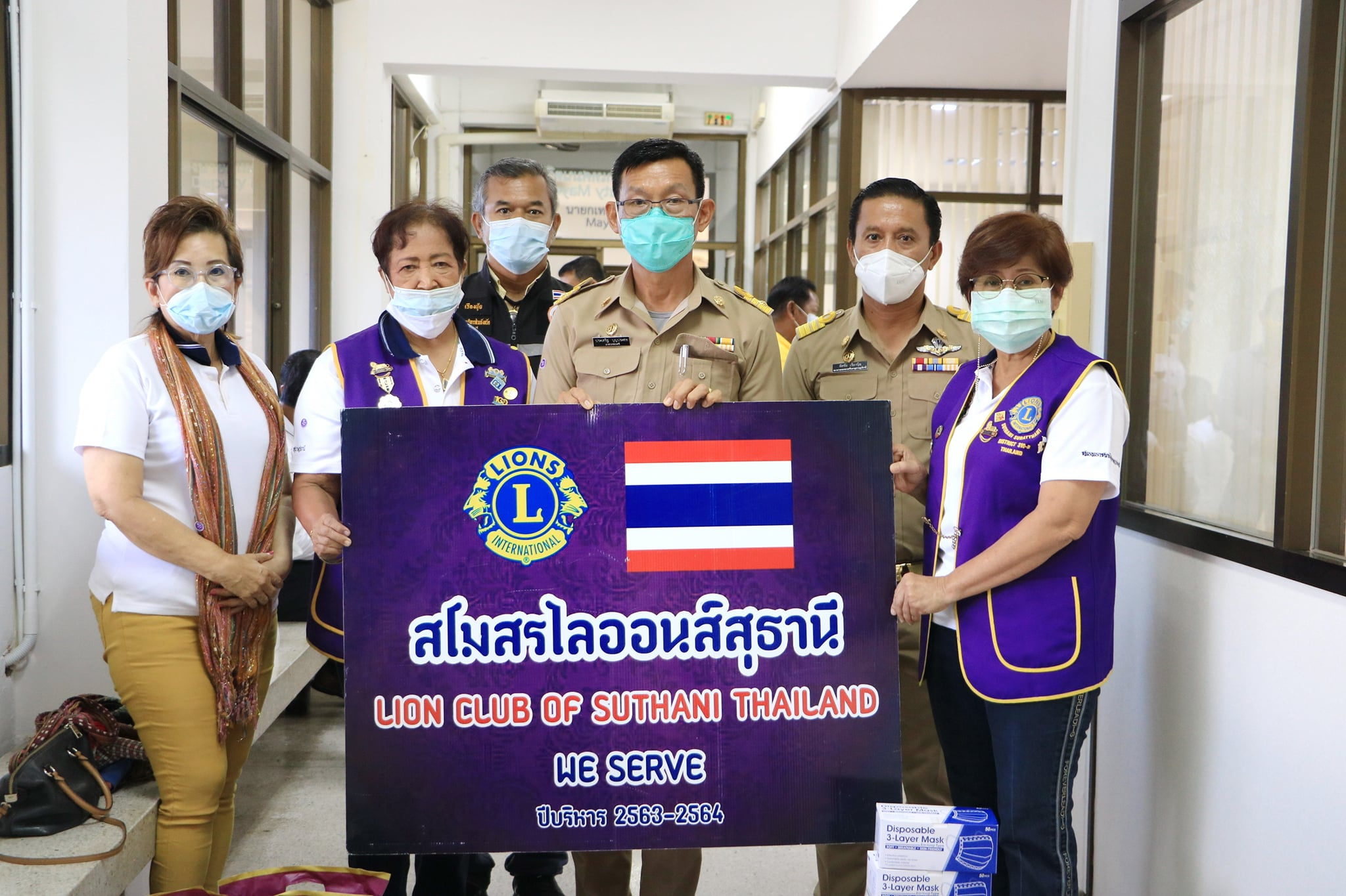 รับมอบสิ่งของถุงยังชีพ ส่งต่อให้ผู้กักตัว ๑๔ วัน Image 1