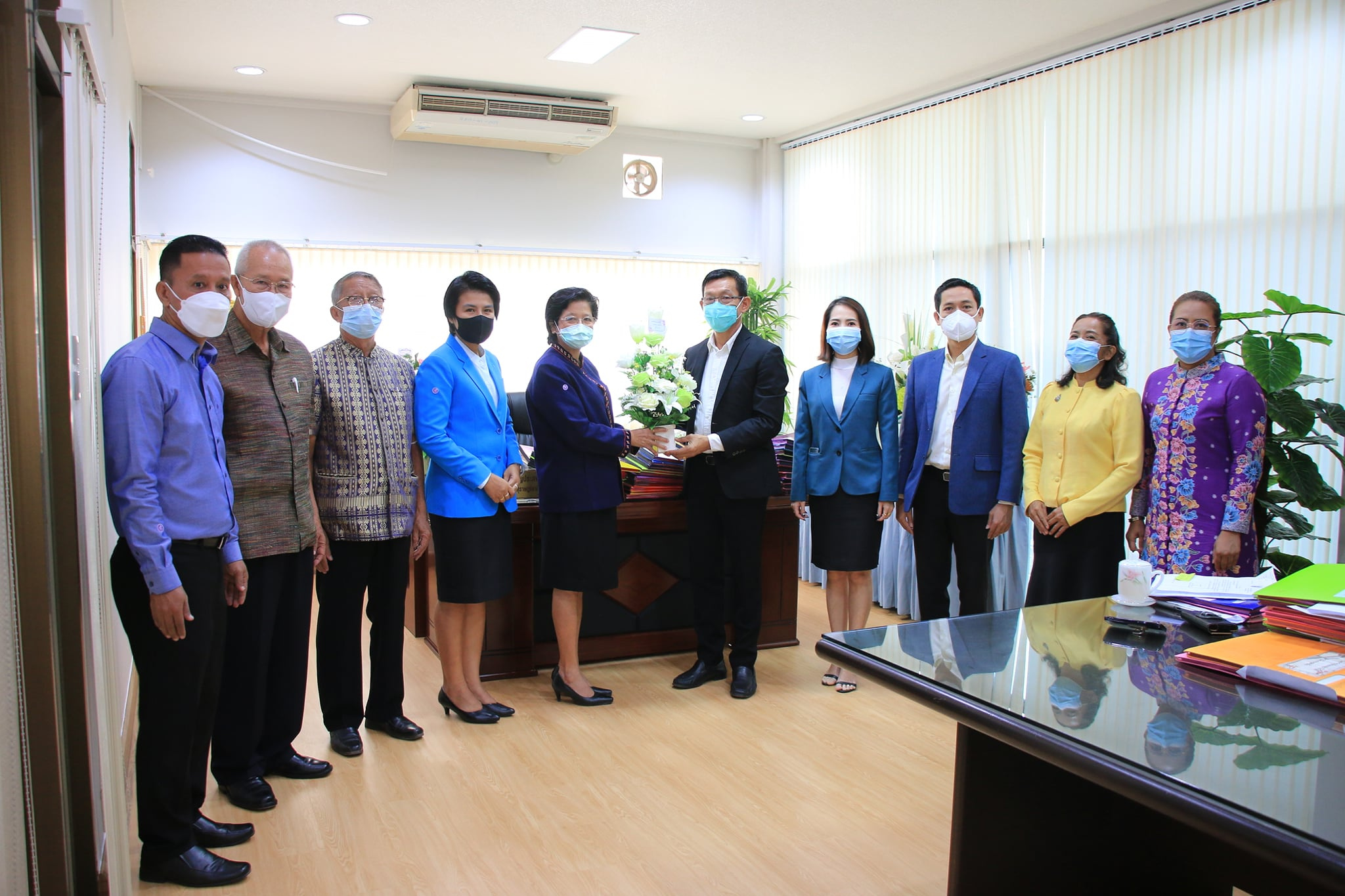 แสดงความยินดีกับนายกเทศมนตรีนครสุราษฎร์ธานี Image 1