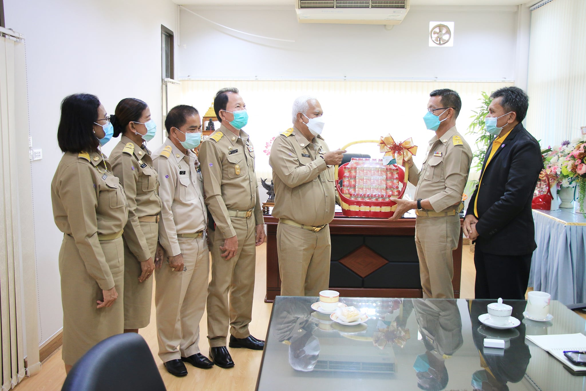 แสดงความยินดีกับนายกเทศมนตรีนครสุราษฎร์ธานี Image 1