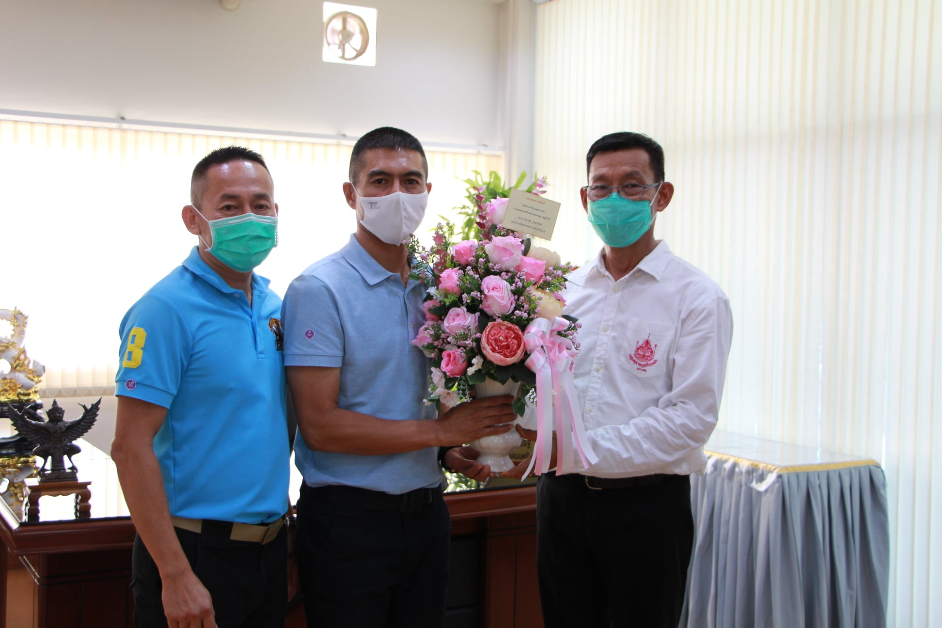 ศูนย์ฝึกอบรมตำรวจภูธรภาค ๘ เข้าพบนายกเพื่อร่วมแสดงความยินดี Image 1