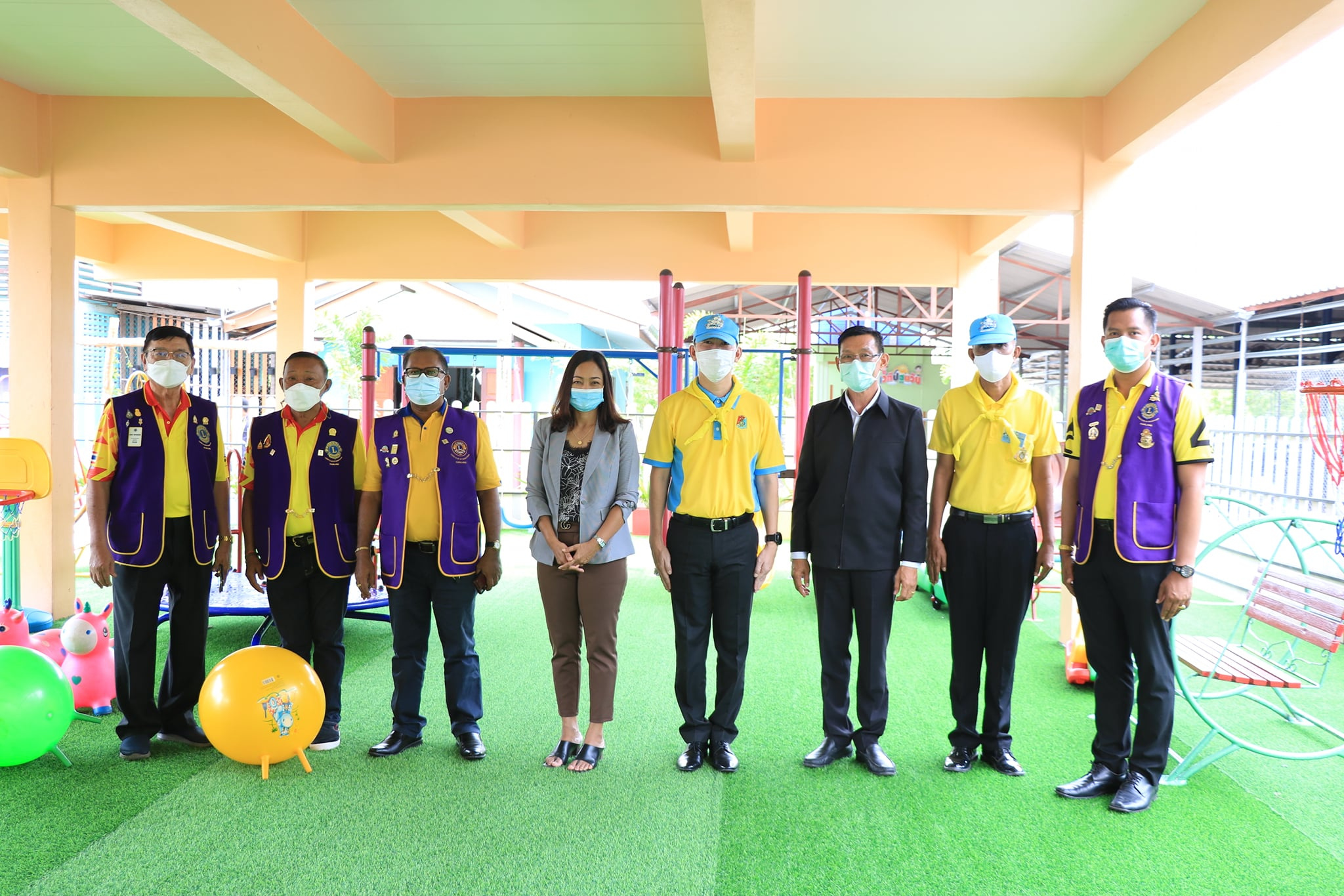 กิจกรรมบำเพ็ญประโยชน์ พัฒนาทำความสะอาดโรงเรียนวัดท่าทอง Image 1