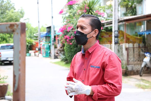 ส่งมอบถุงยังชีพให้ผู้กักตัว ๑๔ วัน(ไม่ใช่ผู้ป่วย) Image 1