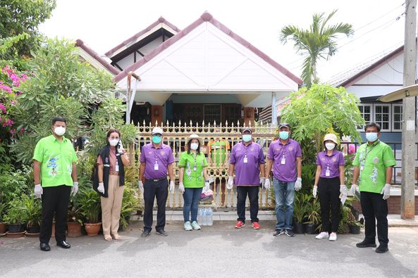 มอบถุงยังชีพให้ผู้กักตัว ๑๔ วัน Image 1