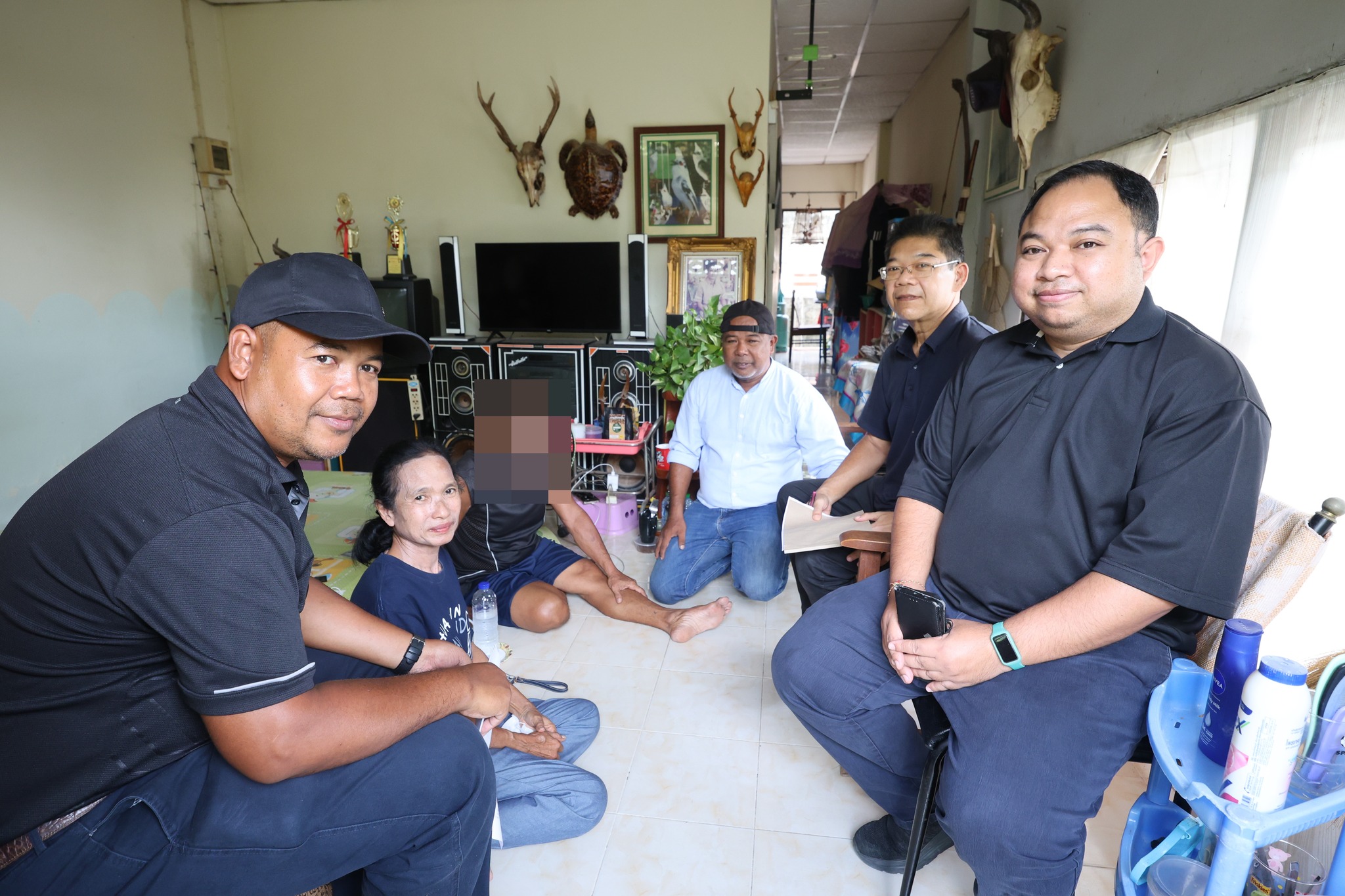 เทศบาลนครสุราษฎร์ธานี ลงพื้นที่บริการทำบัตรประจำตัวคนพิการที ... Image 1