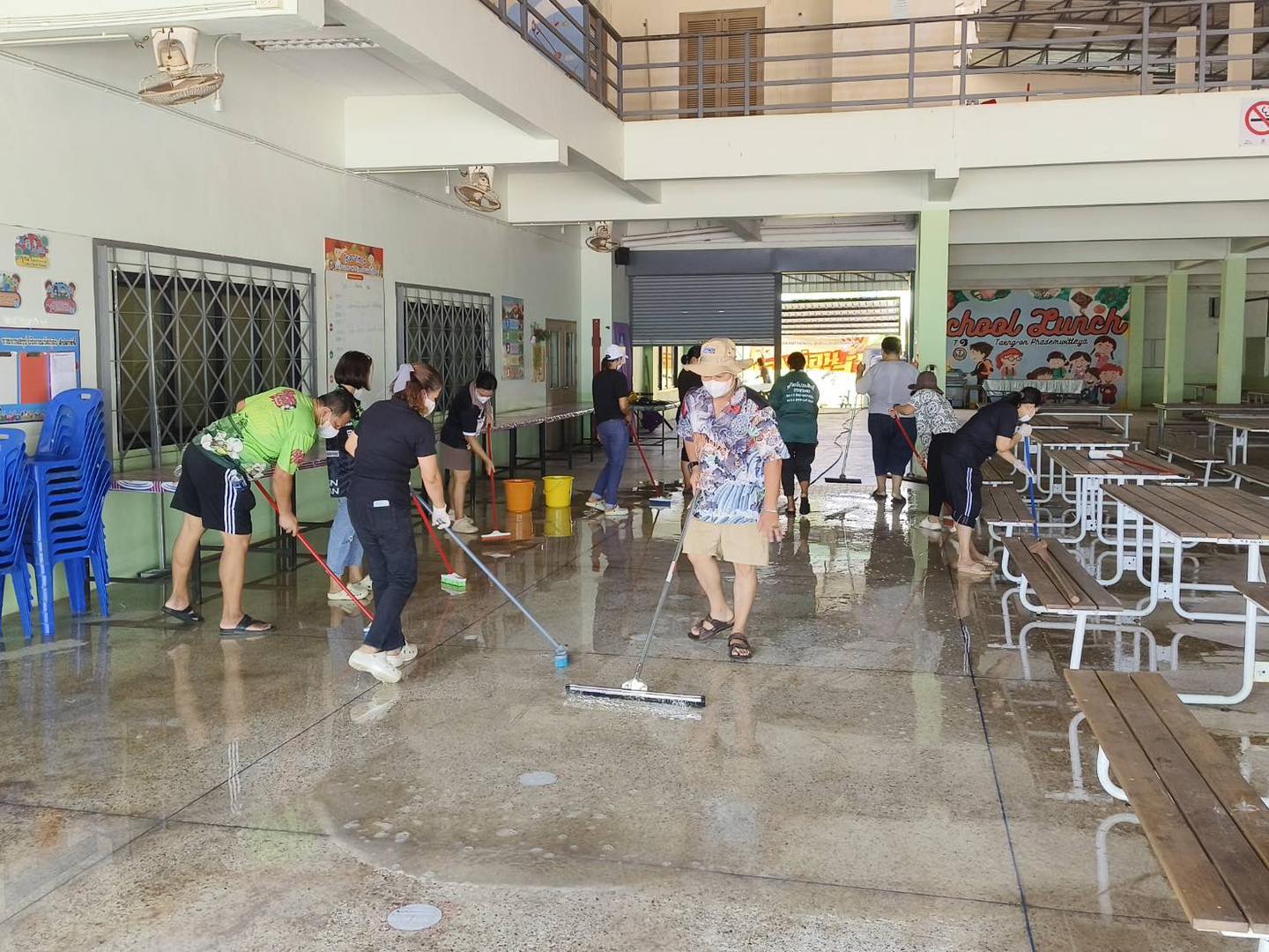 โรงเรียนเทศบาล ๑ (แตงอ่อนเผดิมวิทยา) เตรียมความพร้อมด้านสถาน ... Image 1