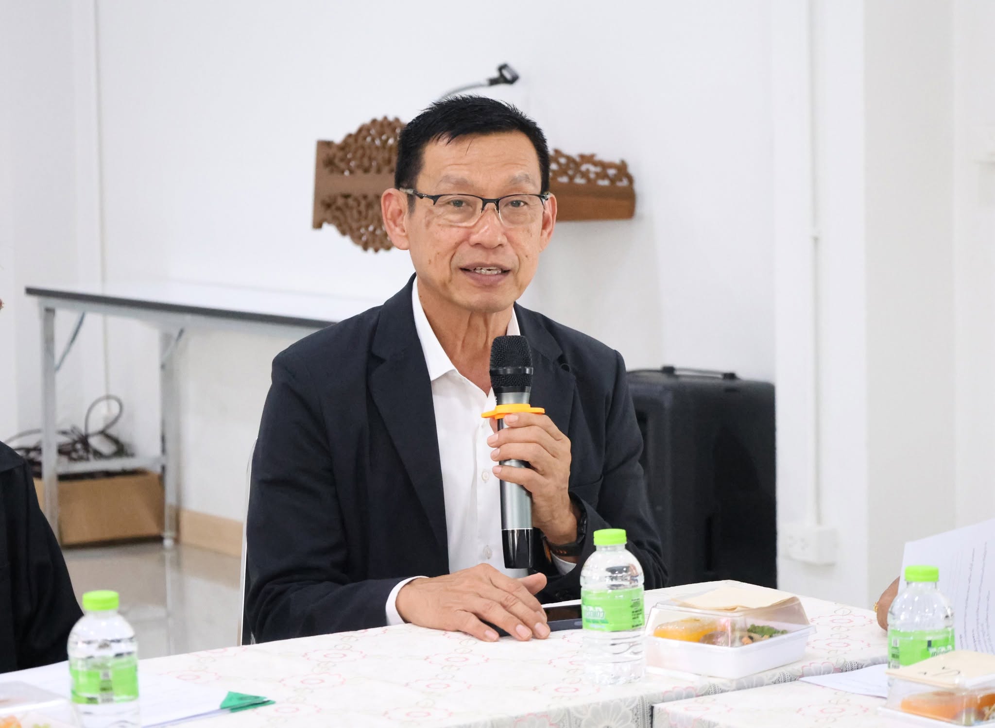 การประชุมคณะกรรมการศูนย์พัฒนาคุณภาพชีวิตและส่งเสริมอาชีพผู้ส ... Image 1