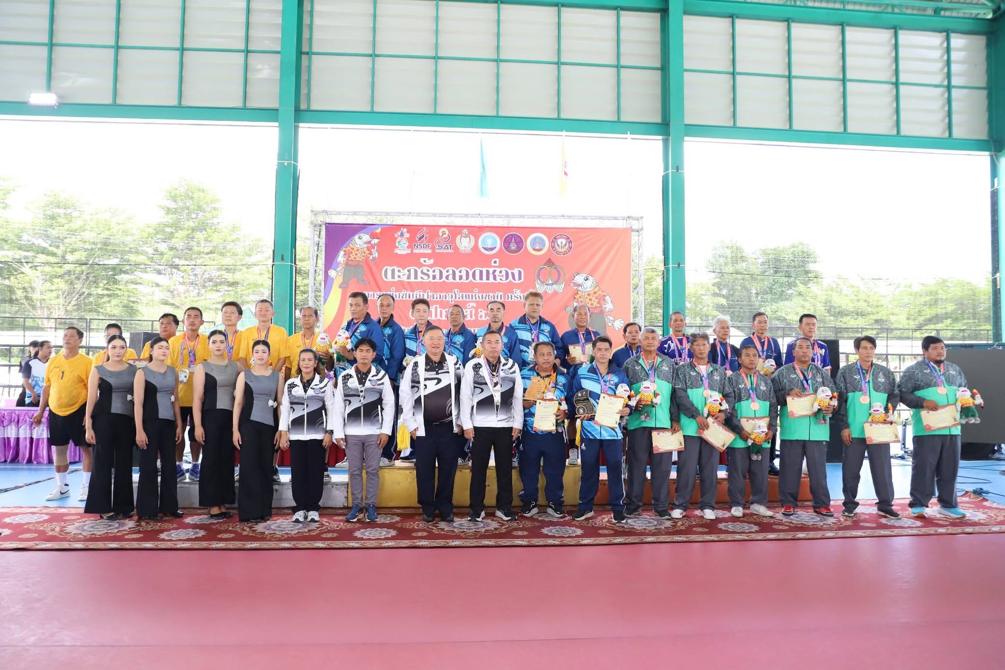 มอบเหรียญรางวัลการแข่งขันกีฬาเซปักตะกร้อและตะกร้อลอดห่วงสากล ... Image 1