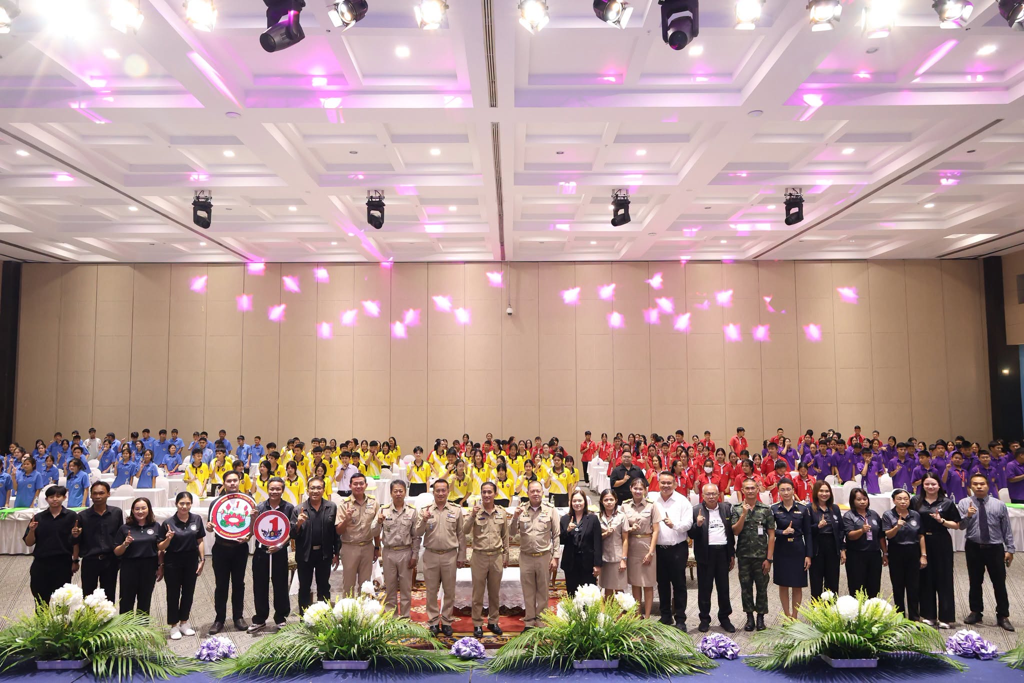 โครงการรณรงค์และแก้ไขปัญหายาเสพติด To Be Number One รูปภาพ 1