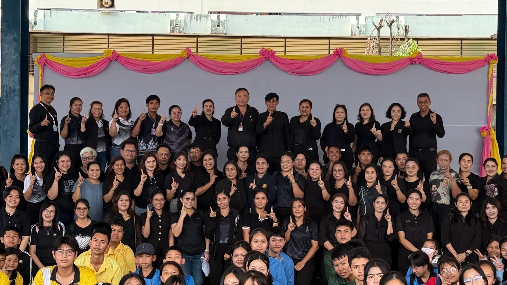 "งานมหกรรมการจัดการศึกษาท้องถิ่น ระดับภาคใต้ ครั้งที่ 19" (ท ... Image 1