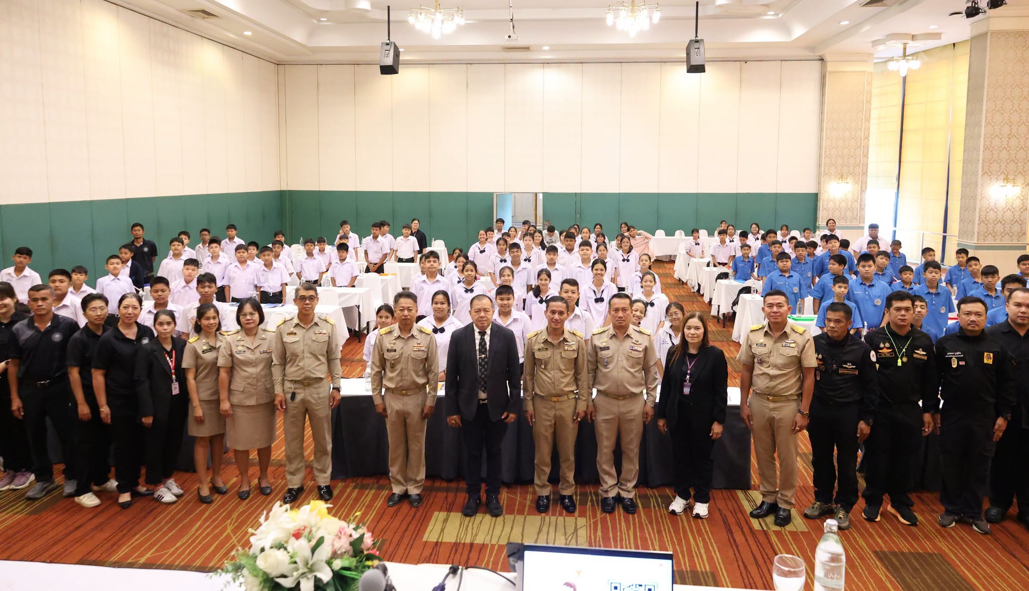 เทศบาลนครสุราษฎร์ธานี จัดอบรมเสริมสร้างทักษะการกู้ชีพขั้นพื้ ... Image 1