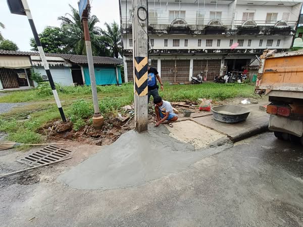 เทศบาลนครสุราษฎร์ธานี โดยสำนักช่าง ดำเนินงานด้านต่างๆ เพื่อค ... รูปภาพ 1