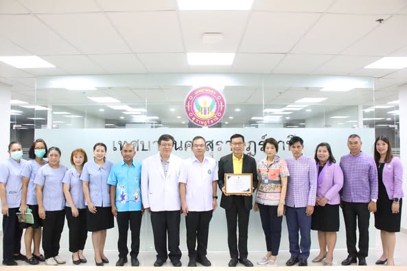 แสดงความยินดีกับโรงเรียนเทศบาล ๔ (วัดโพธาวาส) ผ่านเกณฑ์มาตรฐ ... รูปภาพ 1