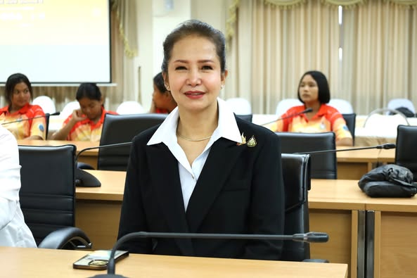 เทศบาลฯ ร่วมพิธีส่งตัวนักกีฬาและเจ้าหน้าที่เข้าร่วมการแข่งขั ... รูปภาพ 1