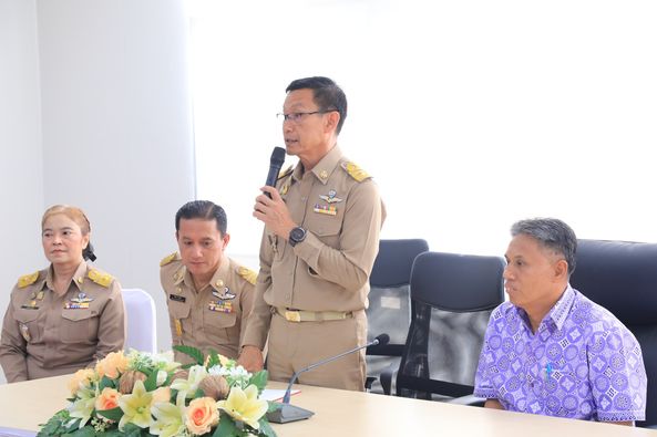 นายกแป๊ะ ให้การต้อนรับคณะศึกษาดูงานจาก อบต. วังคีรี จังหวัดต ... รูปภาพ 1