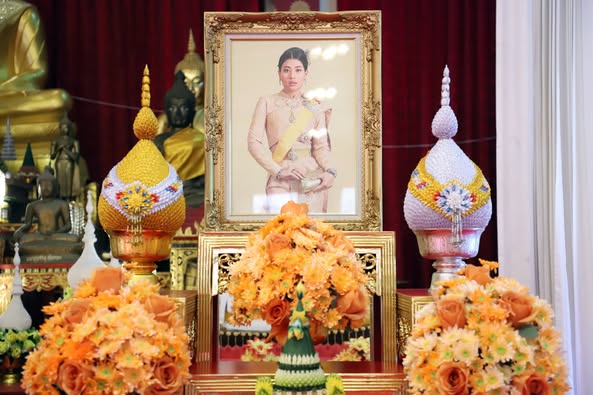 พิธีเจริญพระพุทธมนต์ เนื่องในโอกาสวันคล้ายวันประสูติสมเด็จพร ... รูปภาพ 1
