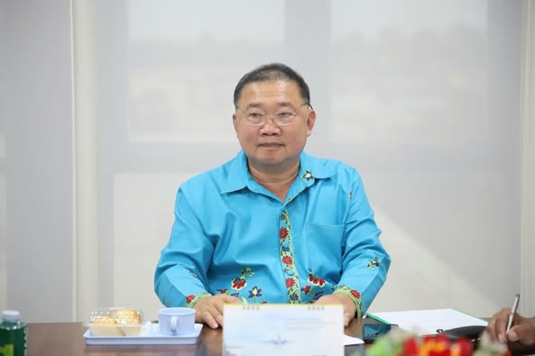 ประชุมแข่งขันเรือยาว ในงานประเพณีชักพระ - ทอดผ้าป่า และแข่งเ ... รูปภาพ 1