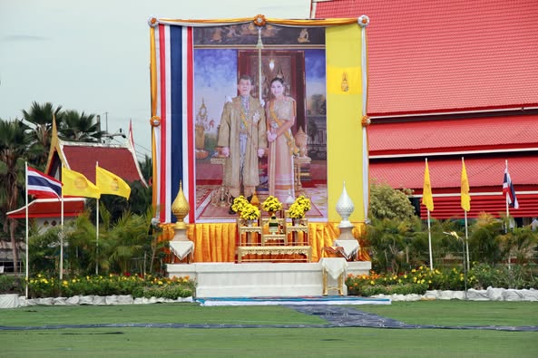 ทศบาลนครสุราษฎร์ธานี ร่วมพิธีปลูกต้น "พระศรีมหาโพธิ์ทศมราชบพ ... รูปภาพ 1