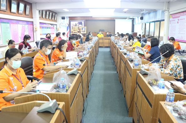 เทศบาลนครสุราษฎร์ธานี จัดประชุมคณะทำงานสื่อสิ่งพิมพ์และสื่อโ ... Image 1