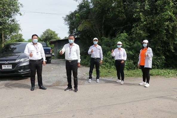 ลงพื้นที่ตัดหญ้าและกิ่งไม้ที่ขึ้นสูงริมถนน Image 1