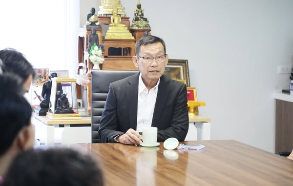 วันนี้ (1 ก.ค. 68 ) คณะผู้ประกอบการตลาดนัดตลาดน้ำบ้านดอน และ ... รูปภาพ 1