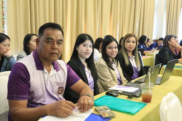 คณะกรรมการกองทุนและเจ้าหน้าที่กองสวัสดิการ เข้าร่วมการอบรมโค ... รูปภาพ 1