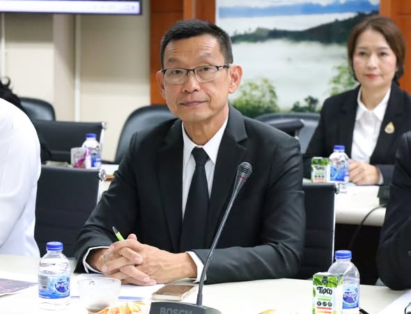 วันนี้ (4 พ.ย. 68) ที่ห้องประชุมตาปี ชั้น 4 ศาลากลางจังหวัดส ... รูปภาพ 1